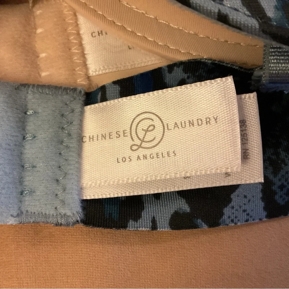 🌸Push Up Convertible Bras - Picture 7 of 8